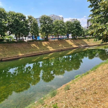 Colours Apartment Сараево Екстериор снимка