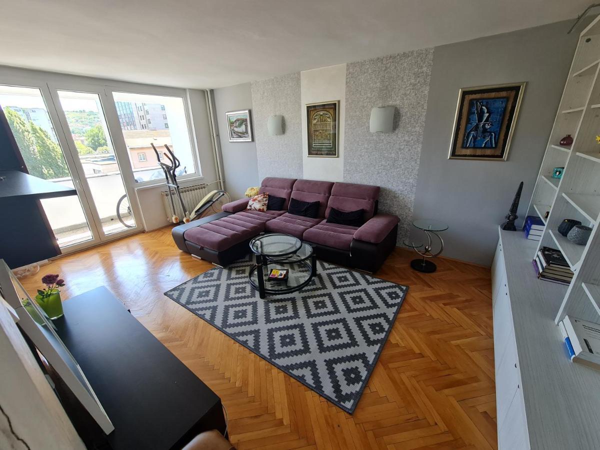 Colours Apartment Сараево Екстериор снимка